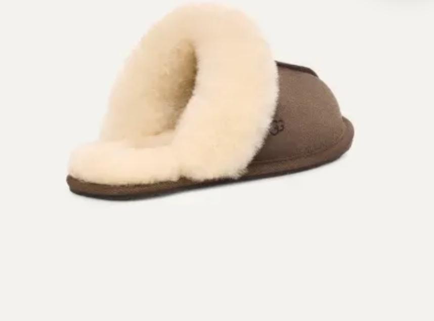 UGG6872